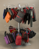 POS / Thekenaufsteller mit 87 Teilen - Leder